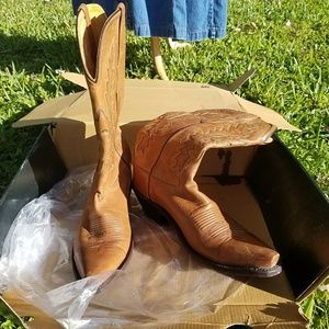 Women's Old West size 9B (Medium) Cowboy Boots